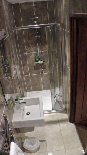 Bathroom 4, Bay Lodge, Kent