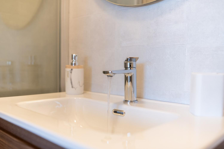 Others 3, Ale Apartment Ostuni, Brindisi