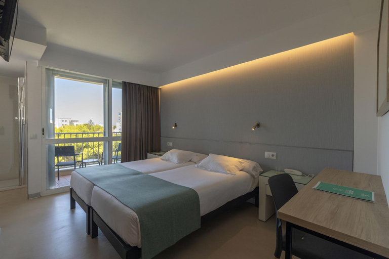 Bedroom 3, Hotel Cosmopolitan, Baleares