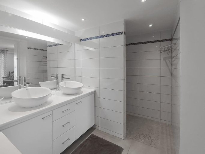 Bathroom 3, Villa Lagon, Saint-François
