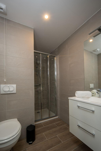 Bathroom 4, Lagrange Apart Hotel Mulhouse Saint Sauveur, Haut-Rhin