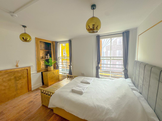 Bedroom 1, Dean Street Apartments, London