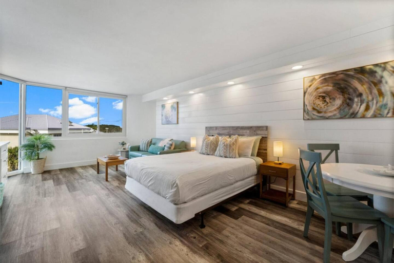 Bedroom 3, Top of the Gulf 410 Beach Front Condo - Renovated, Bay