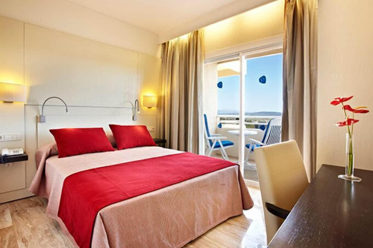 Bedroom 3, Grupotel Taurus Park, Baleares