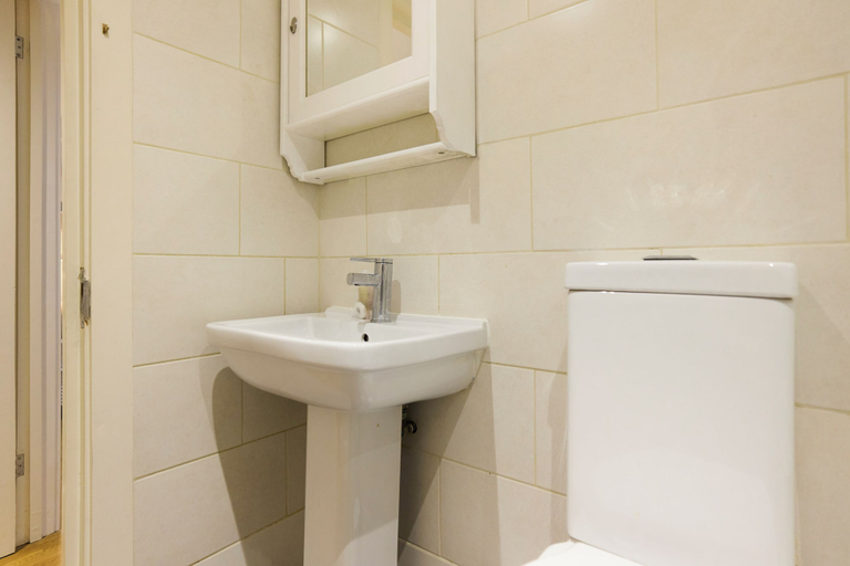 Bathroom 3, Stylish Urban Retreat, London
