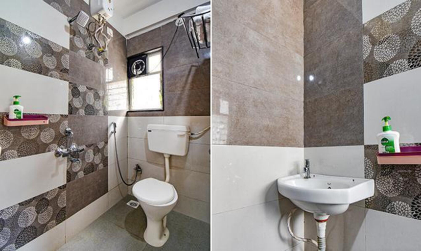 Bathroom 4, FabHotel Red Velvet & Suites, Pune