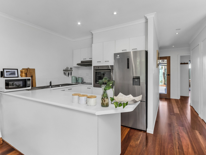 Private kitchen 5, Kirra Shores Coastal Hideaway