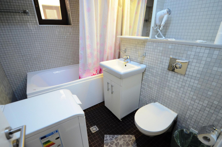 Bathroom 4, Decebal Residence Apartments, Municipiul Bucuresti
