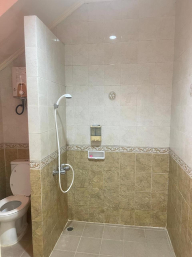 Bathroom 5, Kota bunga, Cianjur