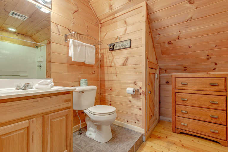 Bathroom 3, Gentle Bens Den by Jackson Mountain Homes, Sevier