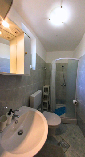 Bathroom 3, Apartments Goltes, Umag