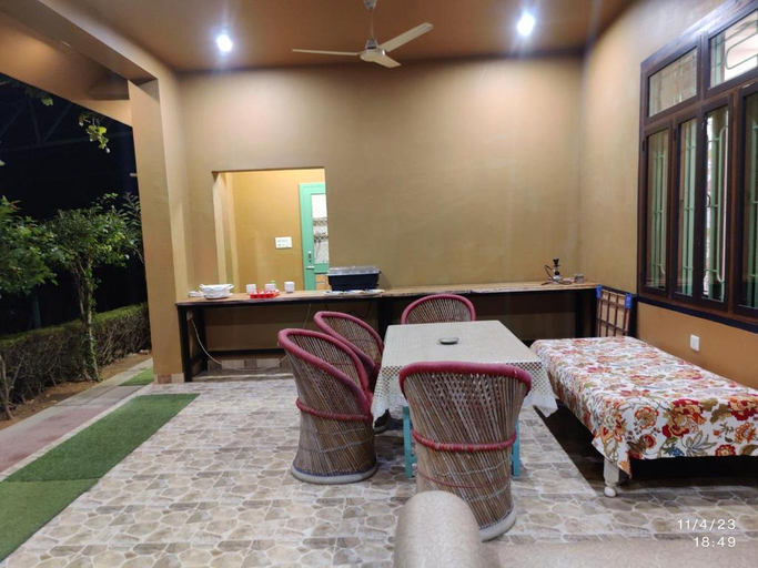 Bedroom 2, GiriSadan Organic Retreat & Experiences, Jaipur