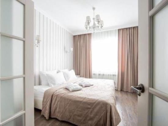 Others 4, Gravor Hotel, South-Eastern