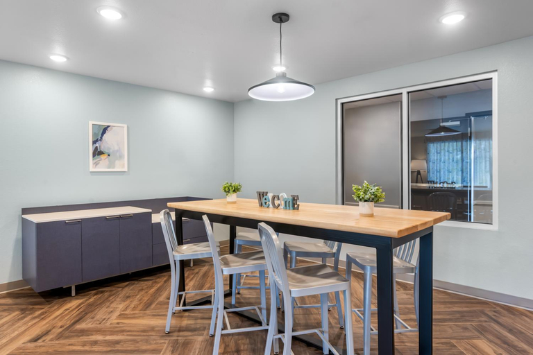Public Area 2, WoodSpring Suites Savannah West - Ellabell Metaplant, Bryan