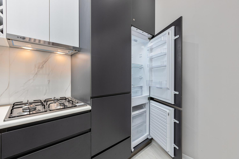 Others 4, Luxury Hilton-Style Apartment Old Tbilisi Metro, Tbilisi