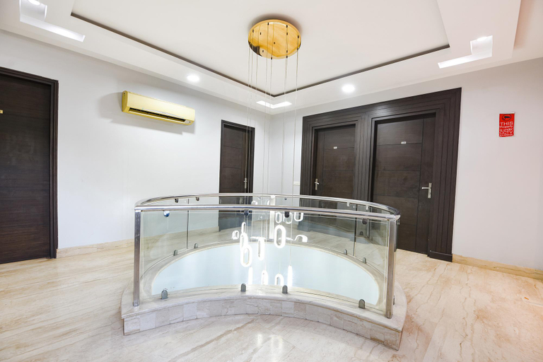 Public Area 2, FabHotel AVF Suites - 500 Meters From UNITECH CYBER PARK, Gurgaon