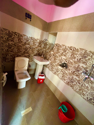Others 4, Cozy bedz, Garhwal