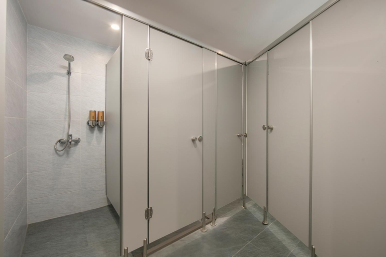 Bathroom 3, Wanderlust Station Hostel, Ba Đình