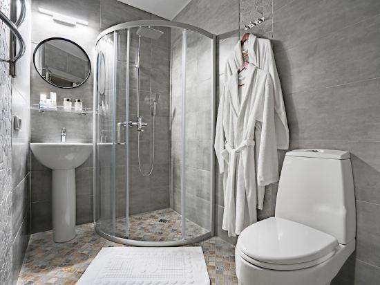 Others 3, Hotel Chalet, Vladivostok gorsovet