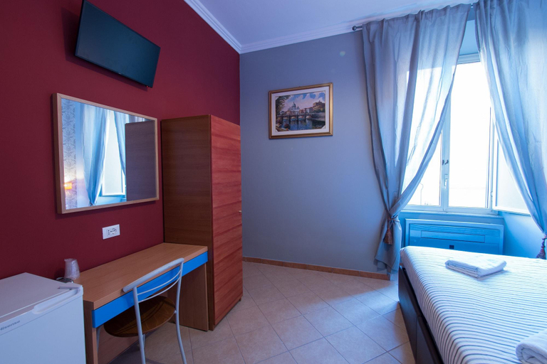 Bedroom 3, Alessandro Palace & Bar, Rome