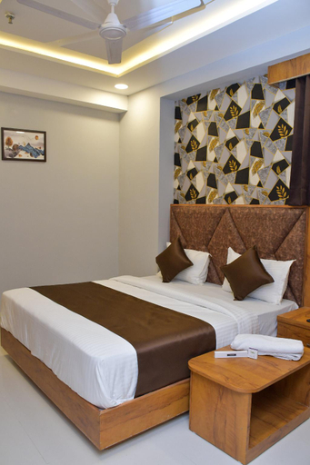 Others 4, Hotel Grey Sky, Gandhinagar