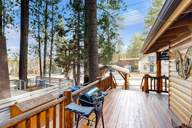 Terrace/patio 5, Craftsman Hideaway #630, San Bernardino
