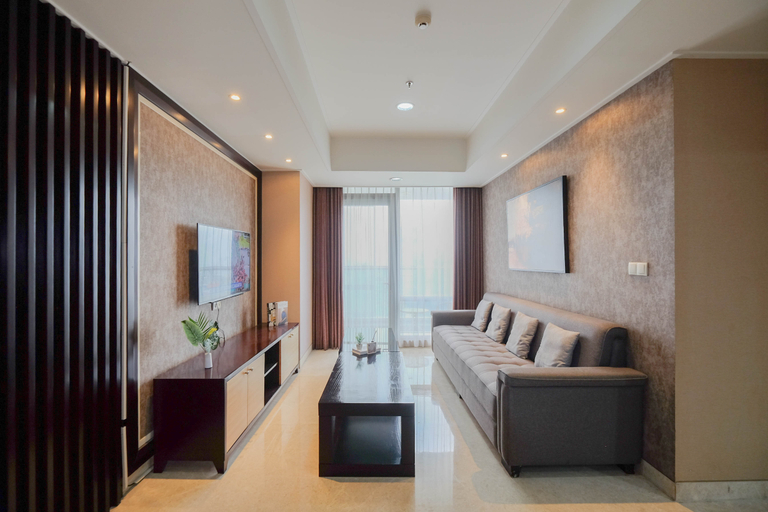 Others 2, Elegant Earth Tone 3BR at Ciputra World 1 Apartment By Travelio, Jakarta Selatan