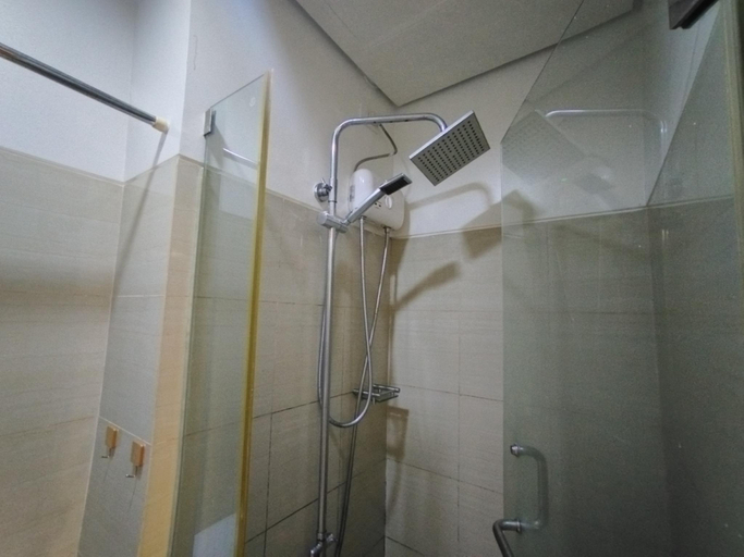 Bathroom 5, SHORE RESIDENCES TOWER D-Family Suite good for 4, Pasay City