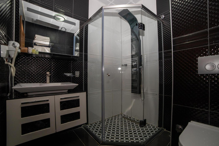 Bathroom 4, Kuzey Park Hotel, Gökçeada