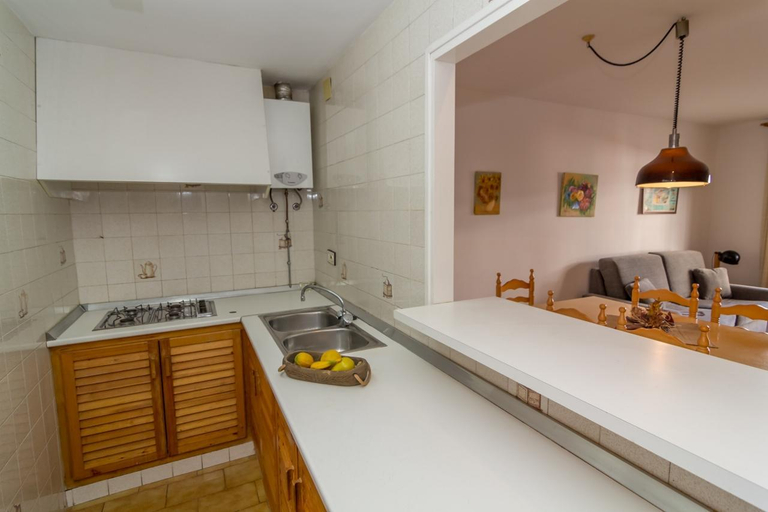 Others 5, Sant Jordi 1 B, Girona