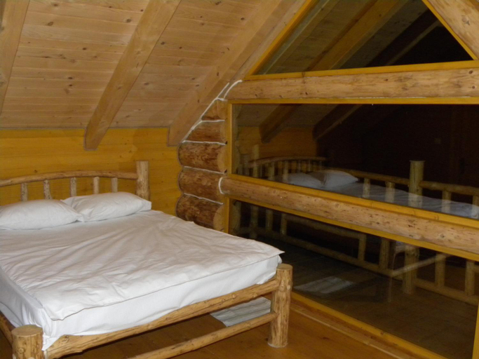 Bedroom 2, Chalet Rosehip Flower Romania Brasov Bran Rasnov, Rasnov