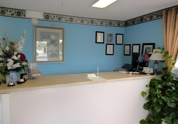 Public Area 2, Budget Inn, Williamsburg