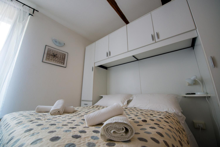 Bedroom 5, Gianna Rooms, La Spezia