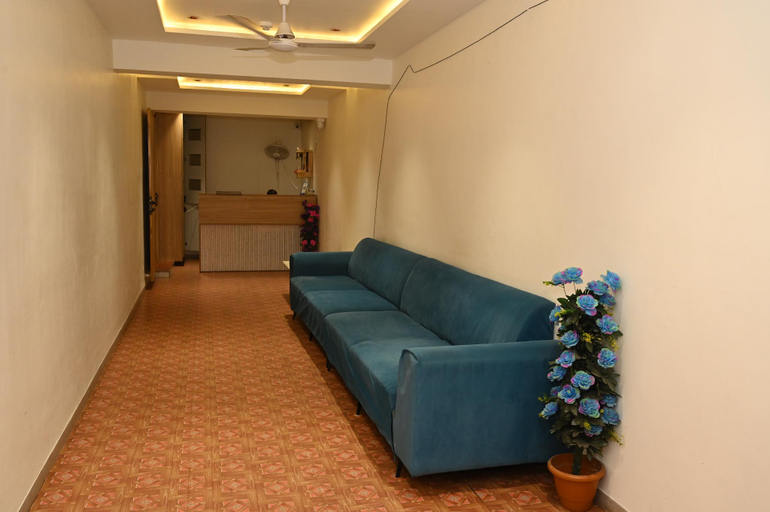 Interior view, Hotel Daily Stay, Gandhinagar