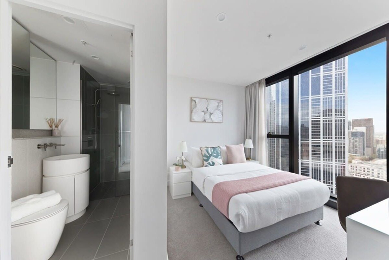 Interior 2, A Chic 2BR Apt Near Melbourne CBD w/ Free Parking, Melbourne
