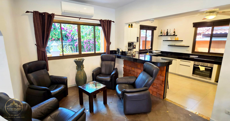 Public Area 3, WOWLAND Luxury Pool Villa Pattaya Walking Street, Pattaya