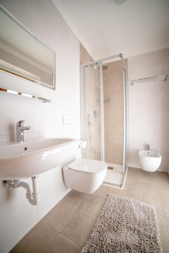 Bathroom 4, Residence Alpenrose, Trento