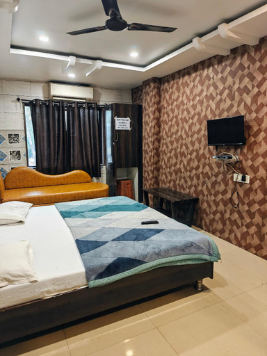 Bedroom 2, Hotel Shikhar inn, Ujjain