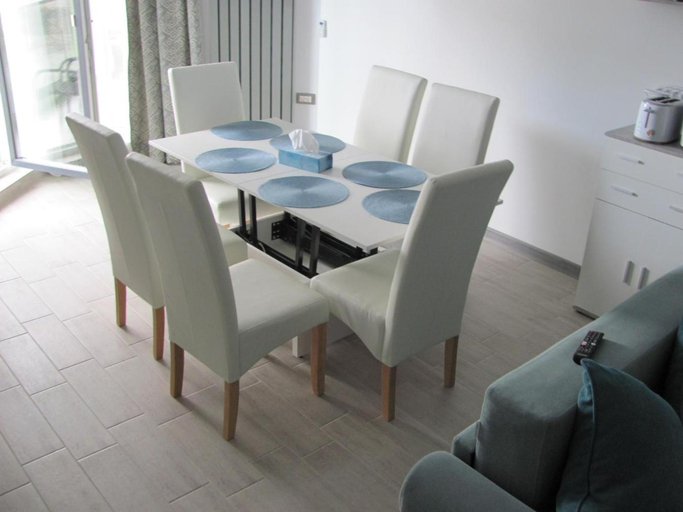 Others 4, Apartamente Azzurro on the beach, Navodari