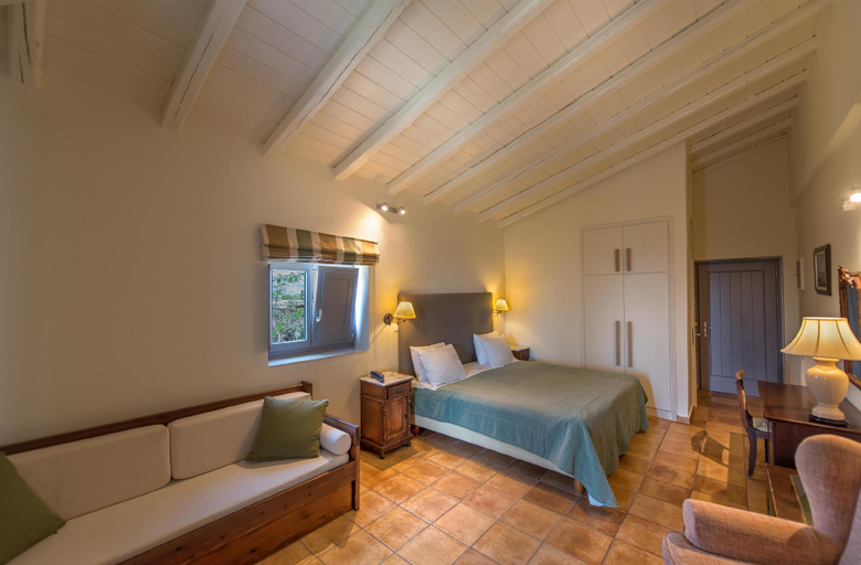 Bedroom 3, Kastro Maini, Peloponnese