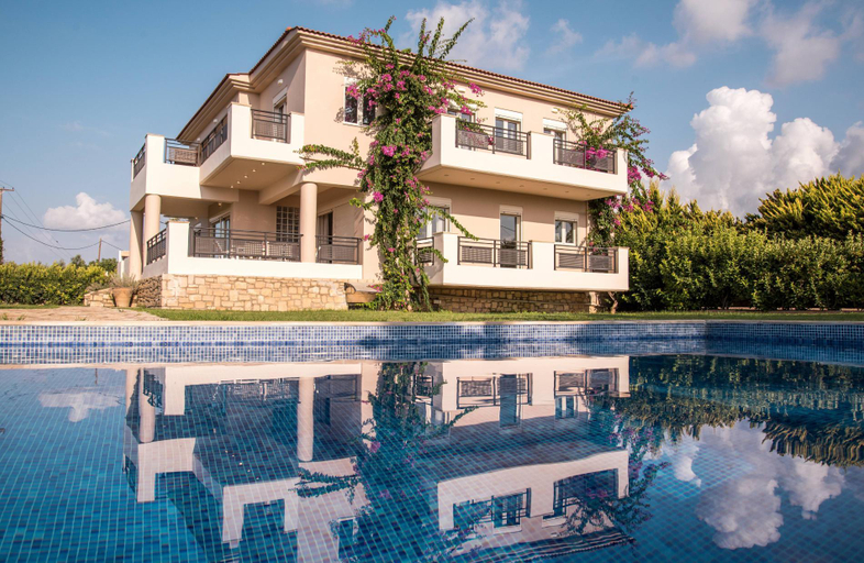 Others 2, Villa Rafaella, Crete