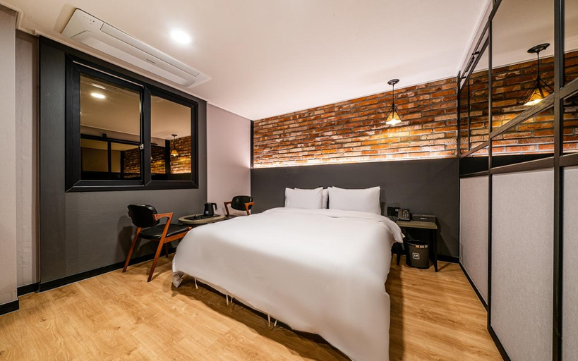 Bedroom 2, Suwon No.25 Suwon Ingye Branch, Suwon