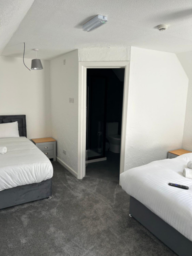 Bedroom 2, The Fox Inn, South Gloucestershire