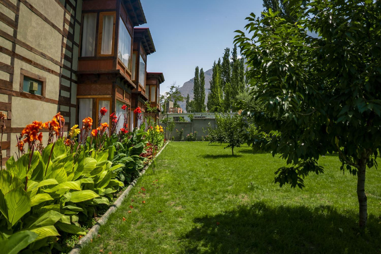 Others 4, Khar Hotel, Northern Areas