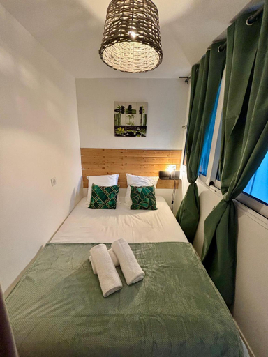 Bedroom, Le coin nature, Moselle