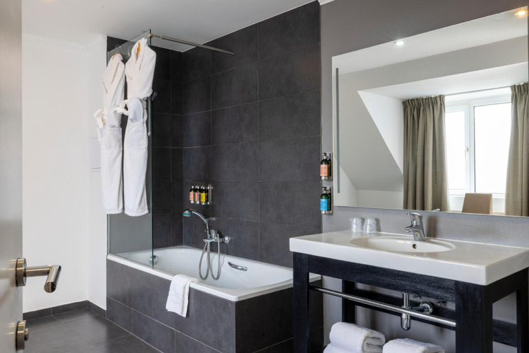 Bathroom 4, Hotel The Augustin, Bruxelles