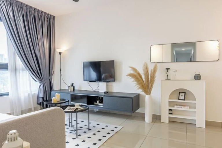 Room 5, M Vertica near Sunway Velocity by GL Staycation, Kuala Lumpur