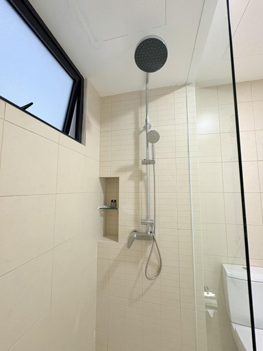 Bathroom 2, The Apple by Moonhaus, Malacca City