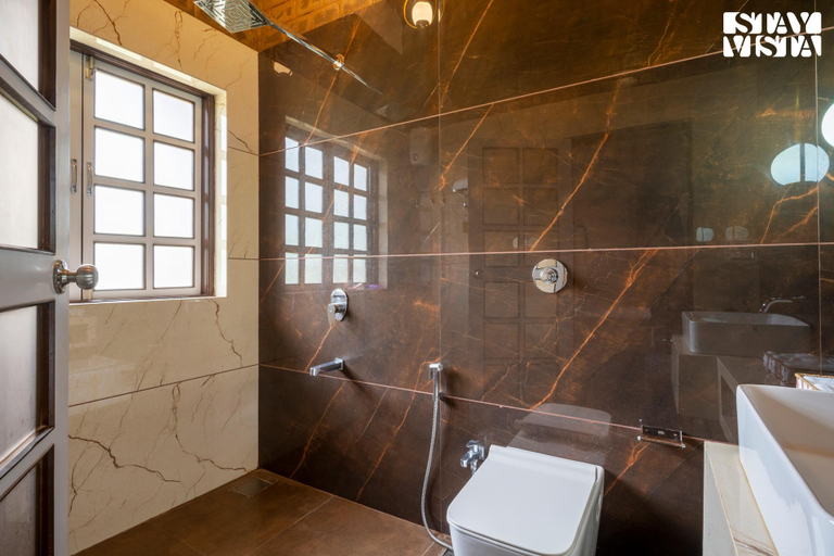 Bathroom 3, StayVista at Lumos Paradise, Raigarh