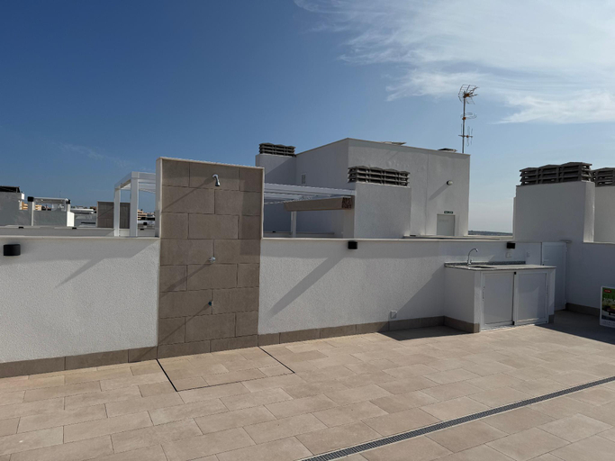 4, Luxurious 2-bedroom Apartment in Arenals del Sol With Pool and Sea Views, Alicante